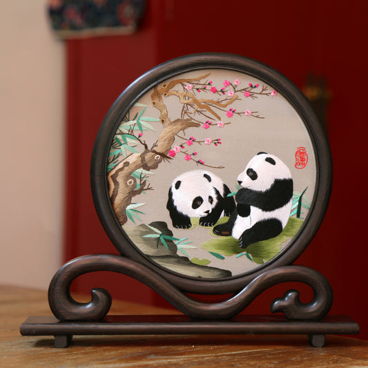 Shu Handstickerei Panda Ornamente im chinesischen Stil