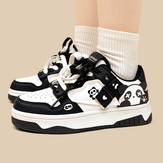 Low-top Casual Panda Sneakers